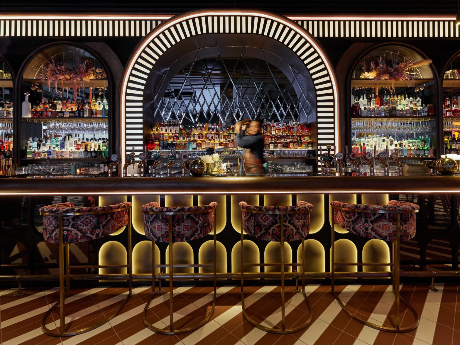 Landlords Embrace Transformational Restaurant Entertainment Concepts